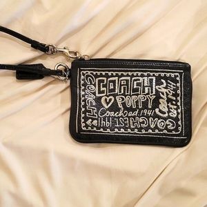 Coach black poppy leather wristlet